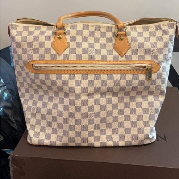Authentic Louis Vuitton Damier Azur Saleya GM - Picture 4 of 11